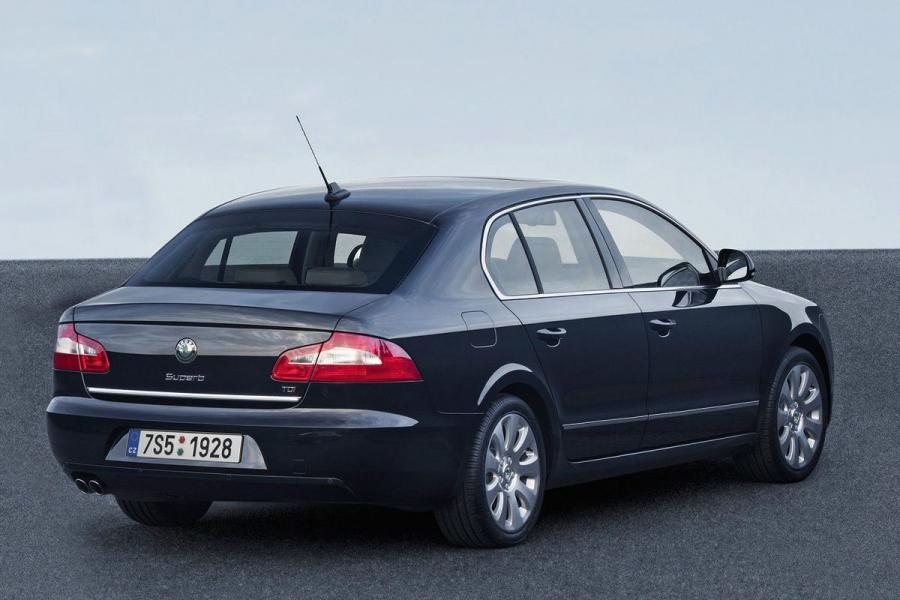  Skoda Superb 2008 года  (фото 67 из 131)